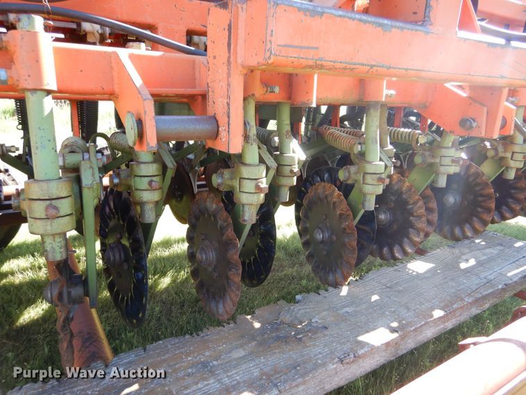 image for item LP9385 Tye 104-4528  no-till grain drill