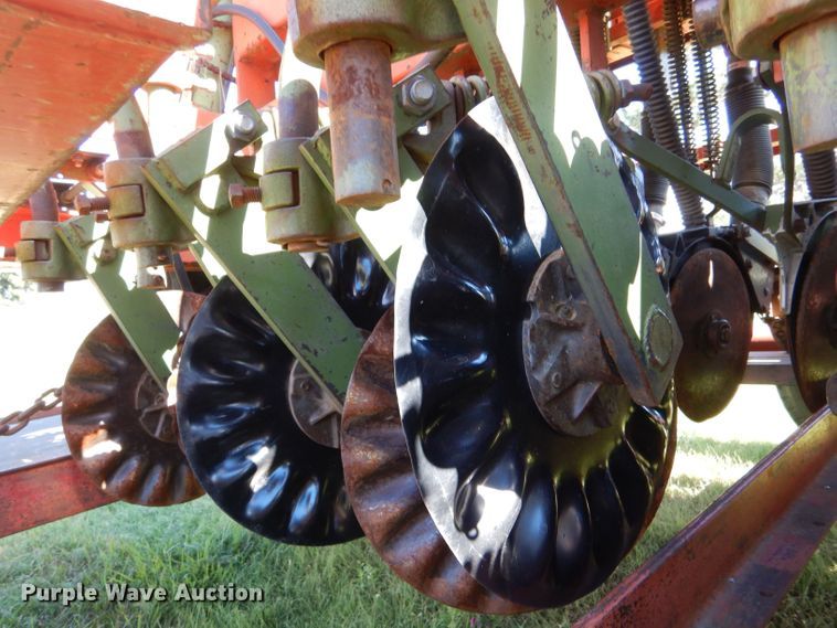 image for item LP9385 Tye 104-4528  no-till grain drill