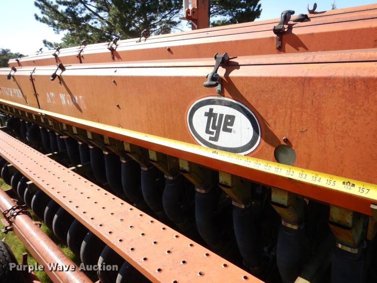 image for item LP9385 Tye 104-4528  no-till grain drill