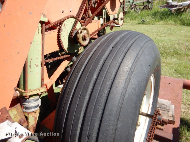 image for item LP9385 Tye 104-4528  no-till grain drill