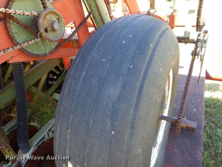 image for item LP9385 Tye 104-4528  no-till grain drill