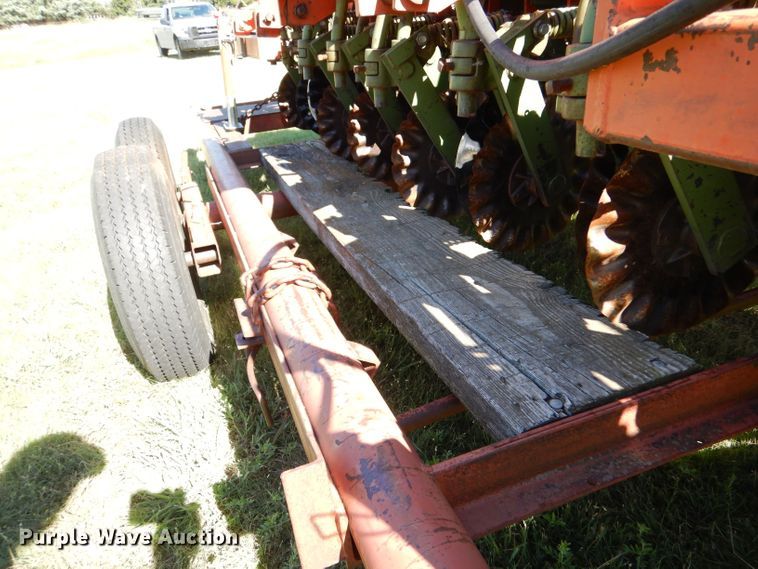 image for item LP9385 Tye 104-4528  no-till grain drill