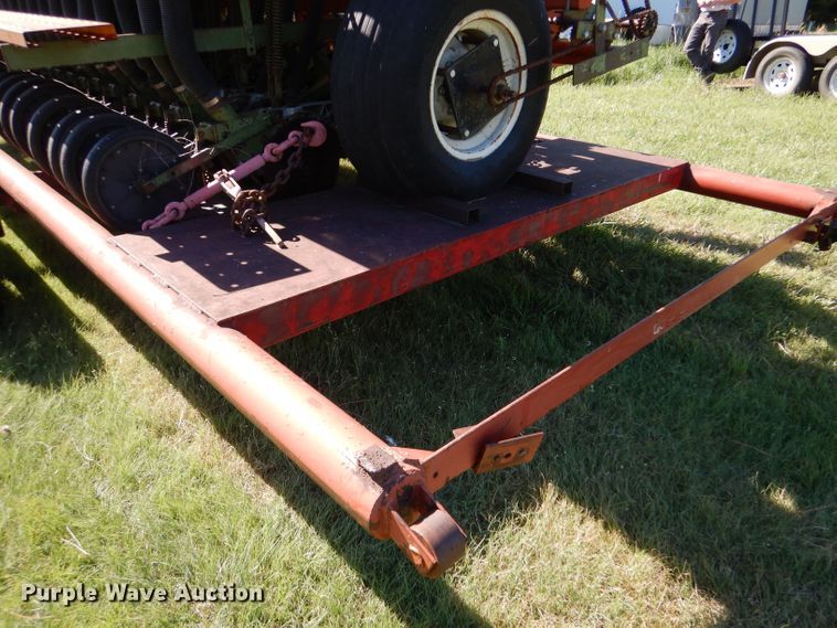 image for item LP9385 Tye 104-4528  no-till grain drill