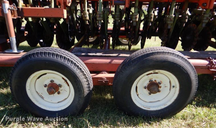 image for item LP9385 Tye 104-4528  no-till grain drill