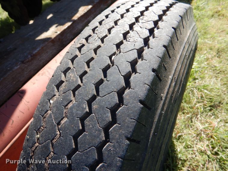 image for item LP9385 Tye 104-4528  no-till grain drill