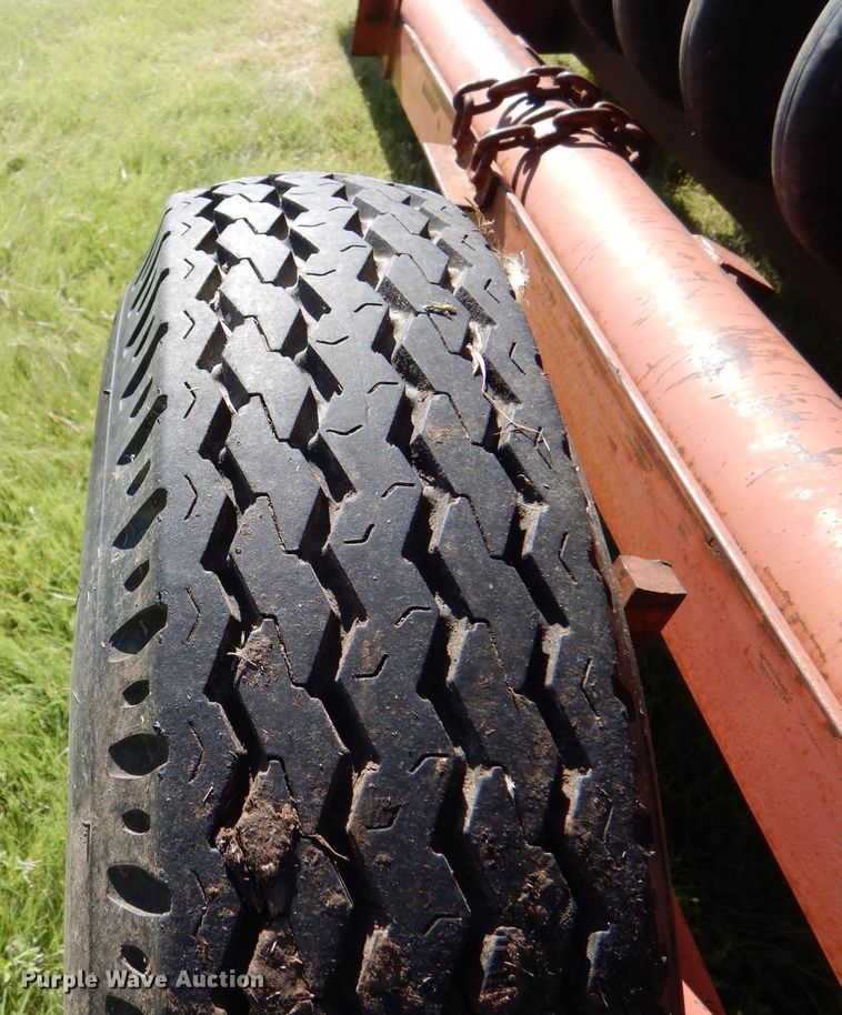 image for item LP9385 Tye 104-4528  no-till grain drill