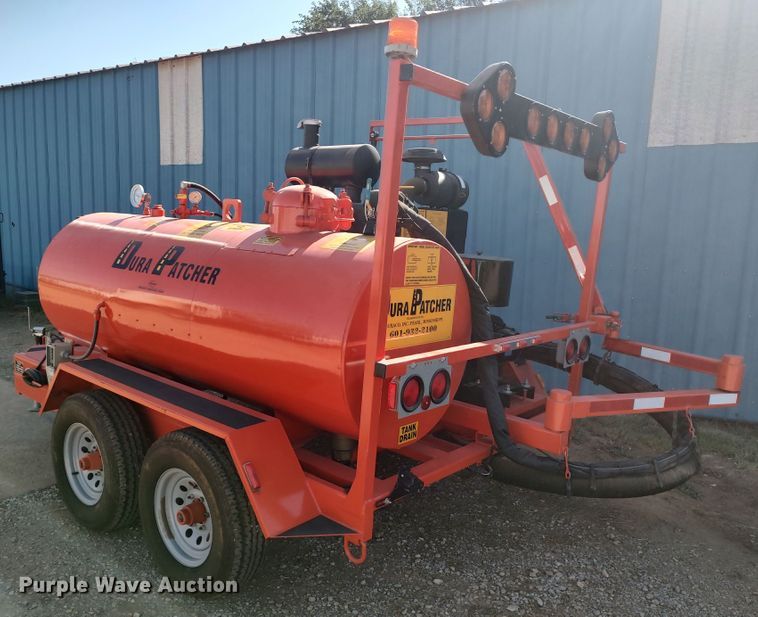 image for item LU9212 2014 Duraco DuraPatcher 125DJT  pot hole patcher