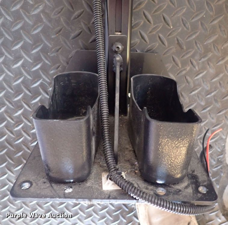 image for item LU9480 Police car accessories