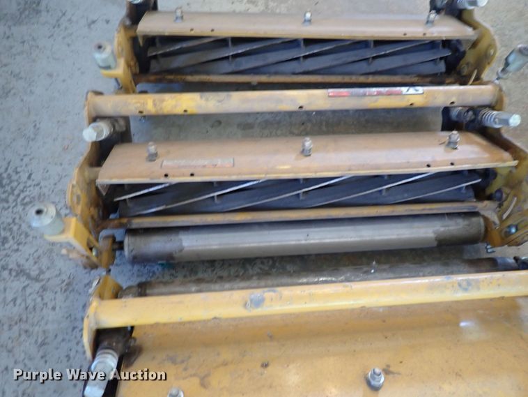 image for item LU9482 (15) Hustler mower reels