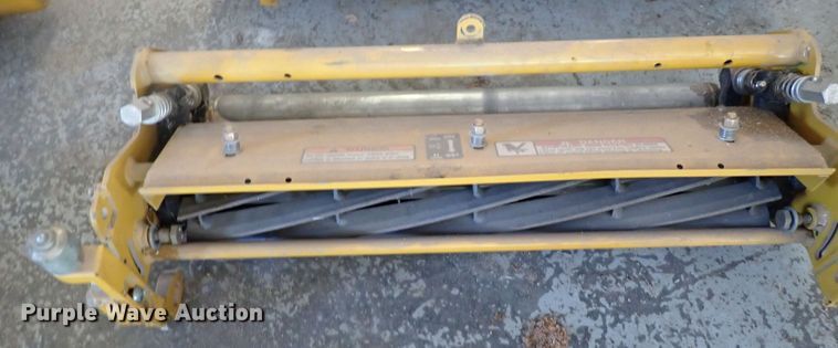 image for item LU9482 (15) Hustler mower reels