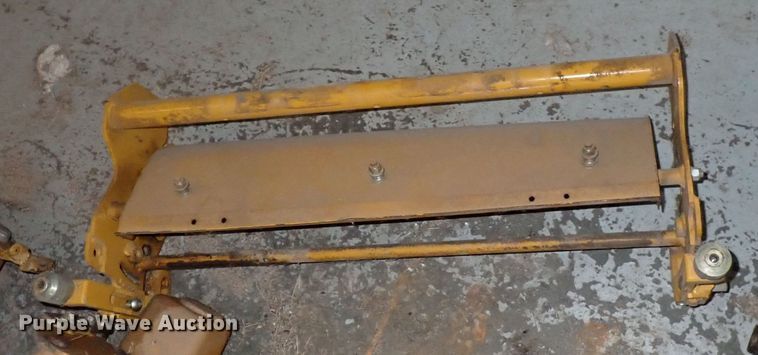 image for item LU9482 (15) Hustler mower reels