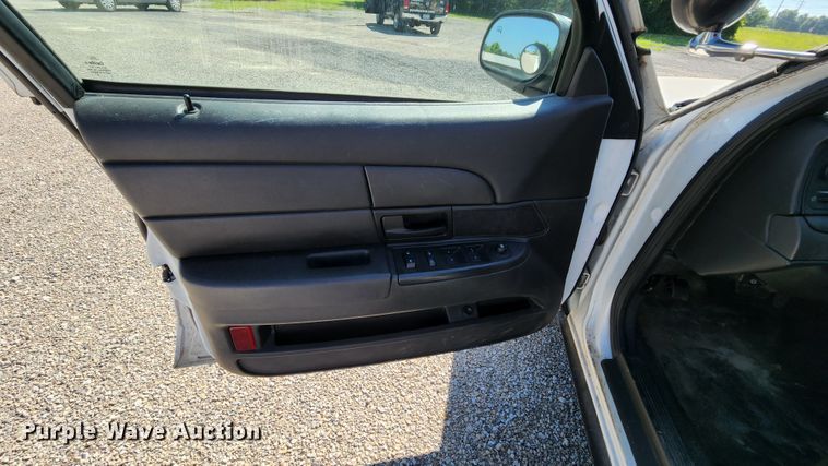 image for item MK9045 2011 Ford Crown Victoria Police Interceptor