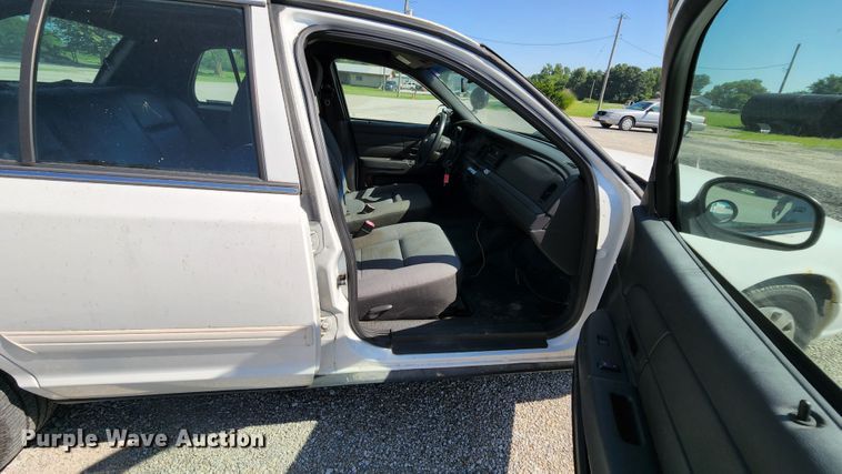 image for item MK9045 2011 Ford Crown Victoria Police Interceptor