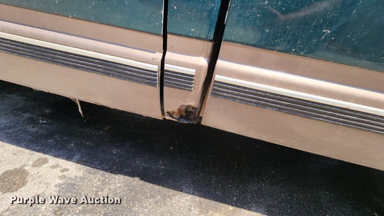 image for item MK9057 1998 Chevrolet Silverado 1500  pickup truck