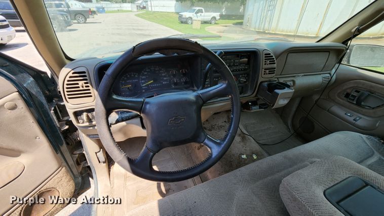 image for item MK9057 1998 Chevrolet Silverado 1500  pickup truck