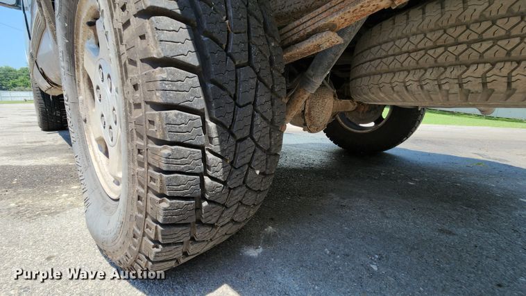 image for item MK9057 1998 Chevrolet Silverado 1500  pickup truck