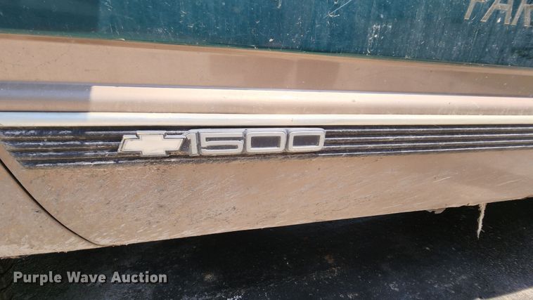 image for item MK9057 1998 Chevrolet Silverado 1500  pickup truck