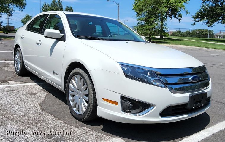 image for item MK9073 2012 Ford Fusion Hybrid