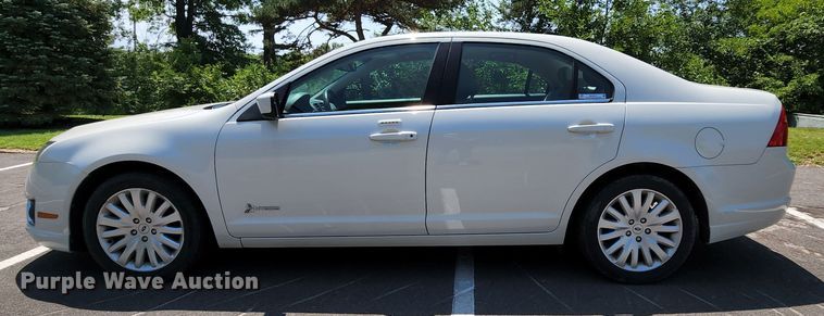 image for item MK9073 2012 Ford Fusion Hybrid