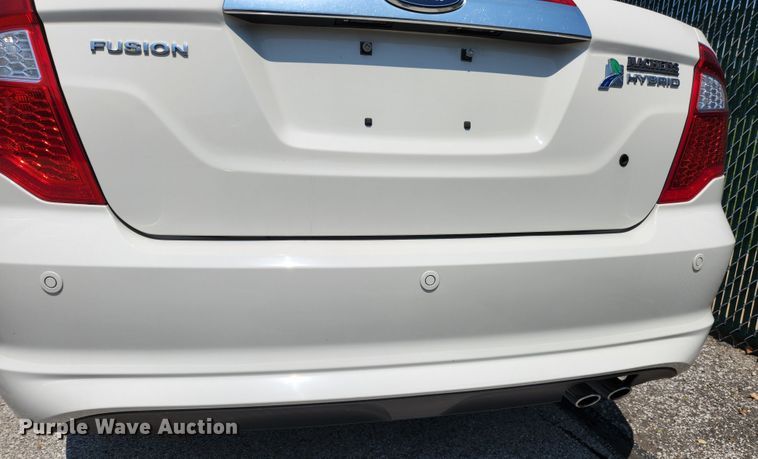 image for item MK9073 2012 Ford Fusion Hybrid