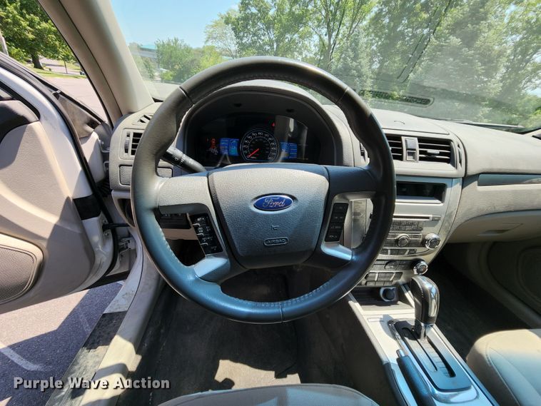 image for item MK9073 2012 Ford Fusion Hybrid