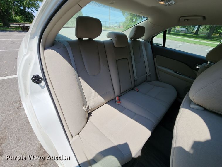 image for item MK9073 2012 Ford Fusion Hybrid