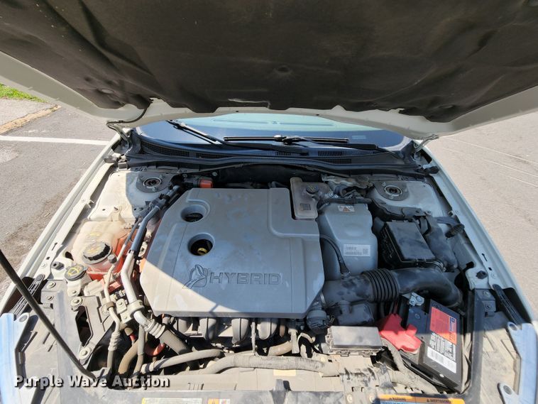 image for item MK9073 2012 Ford Fusion Hybrid