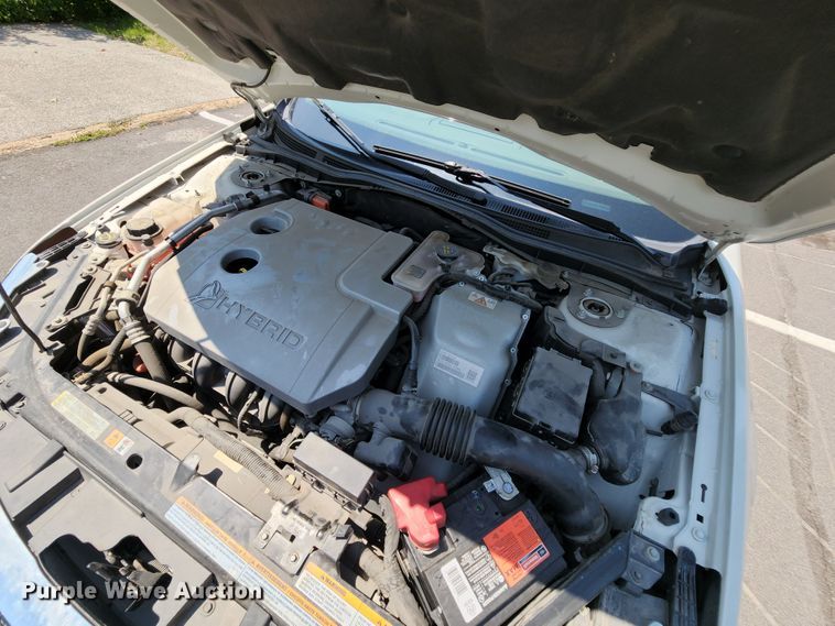 image for item MK9073 2012 Ford Fusion Hybrid