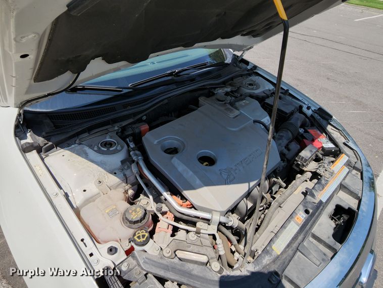 image for item MK9073 2012 Ford Fusion Hybrid
