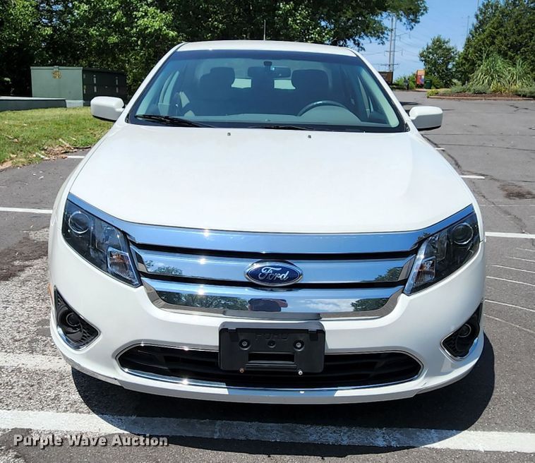 image for item MK9074 2012 Ford Fusion Hybrid