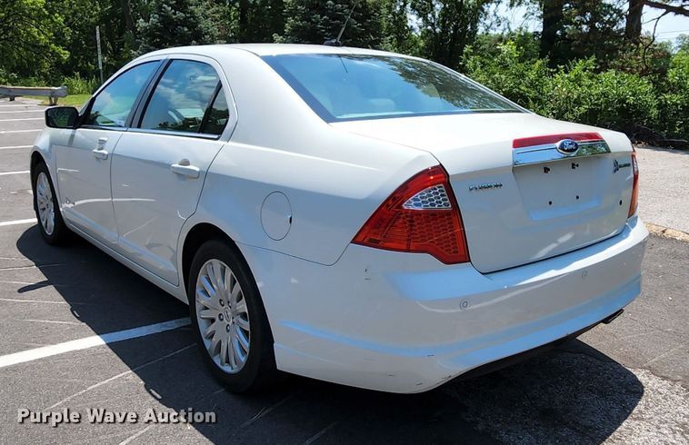 image for item MK9074 2012 Ford Fusion Hybrid