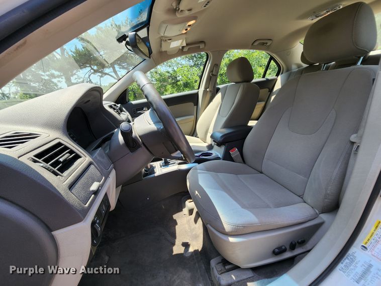 image for item MK9074 2012 Ford Fusion Hybrid