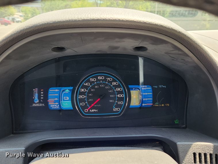 image for item MK9074 2012 Ford Fusion Hybrid