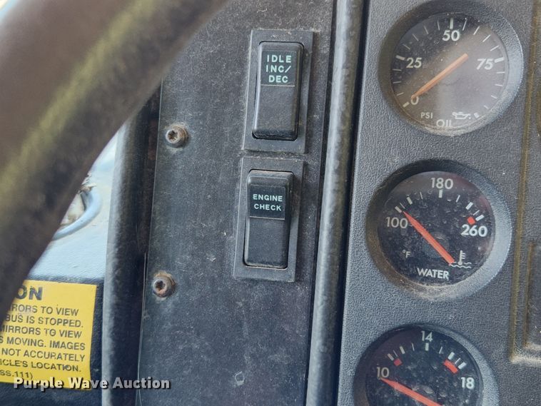 image for item MK9082 2001 Freightliner FS65  school bus