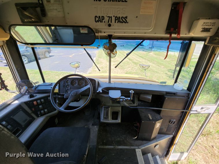 image for item MK9082 2001 Freightliner FS65  school bus