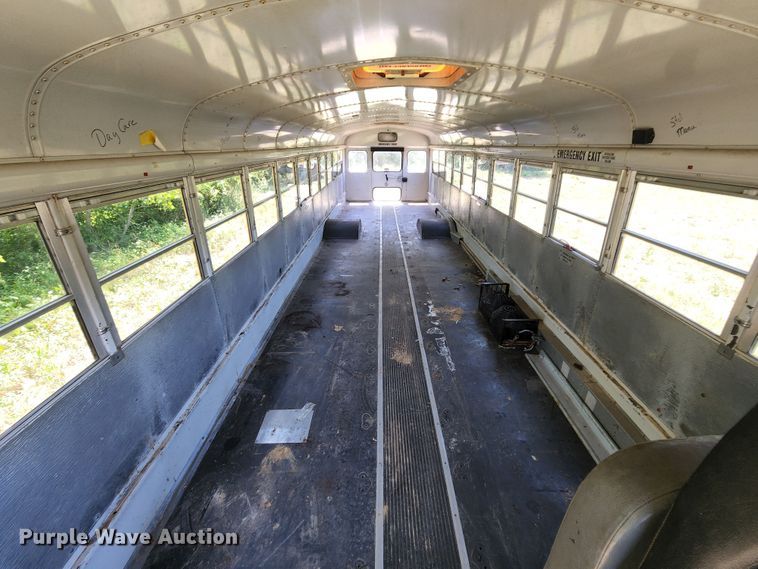 image for item MK9082 2001 Freightliner FS65  school bus