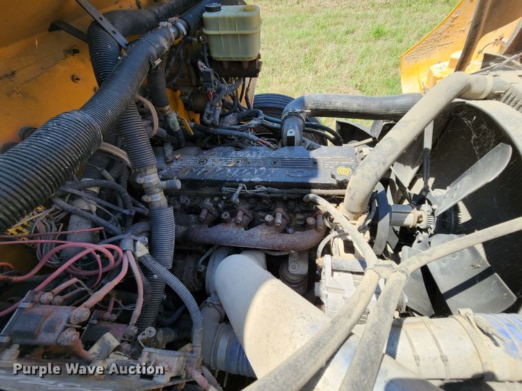 image for item MK9082 2001 Freightliner FS65  school bus