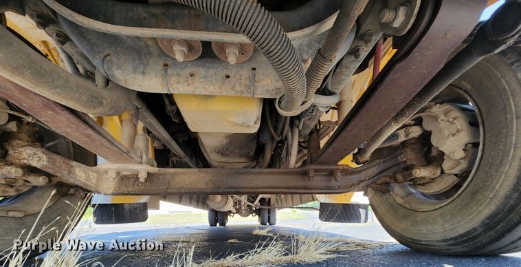 image for item MK9083 2007 Thomas Built B2  school bus