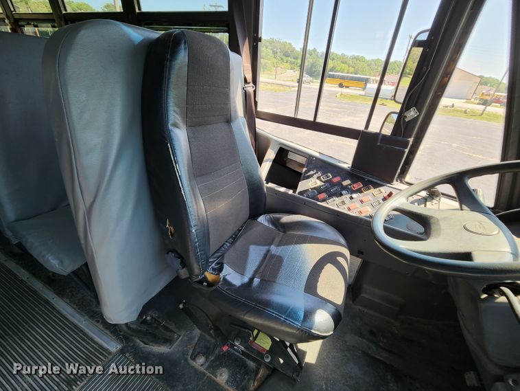 image for item MK9083 2007 Thomas Built B2  school bus