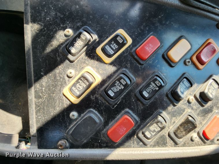 image for item MK9083 2007 Thomas Built B2  school bus