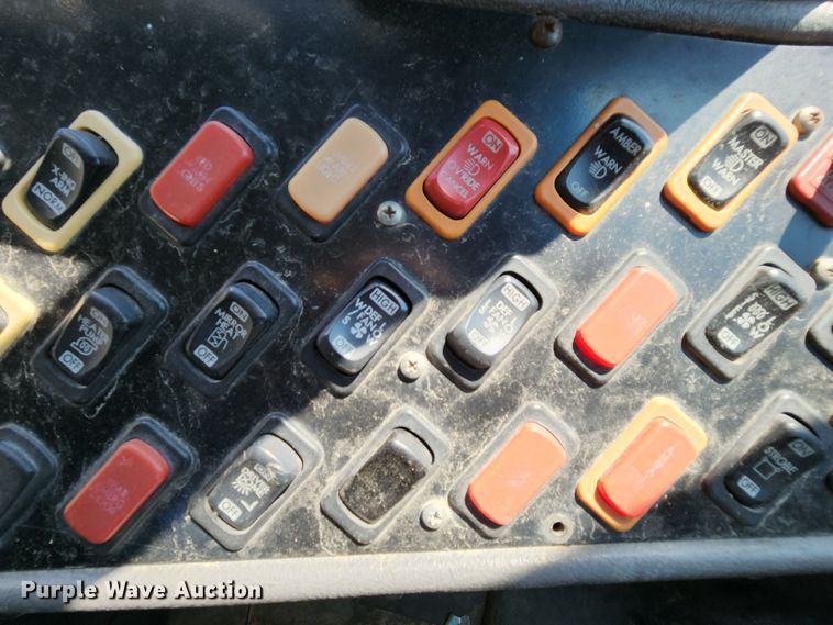 image for item MK9083 2007 Thomas Built B2  school bus