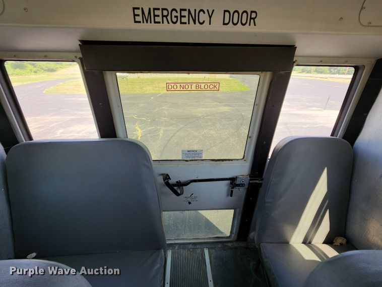 image for item MK9083 2007 Thomas Built B2  school bus