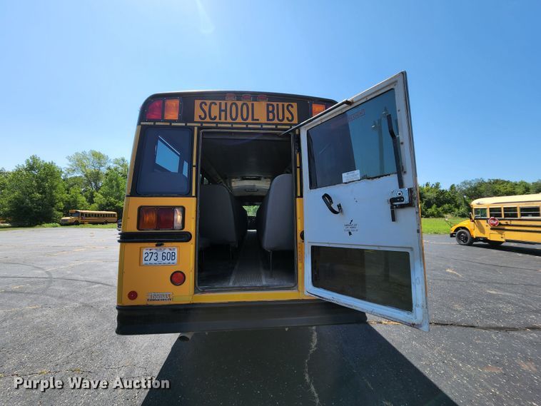 image for item MK9083 2007 Thomas Built B2  school bus