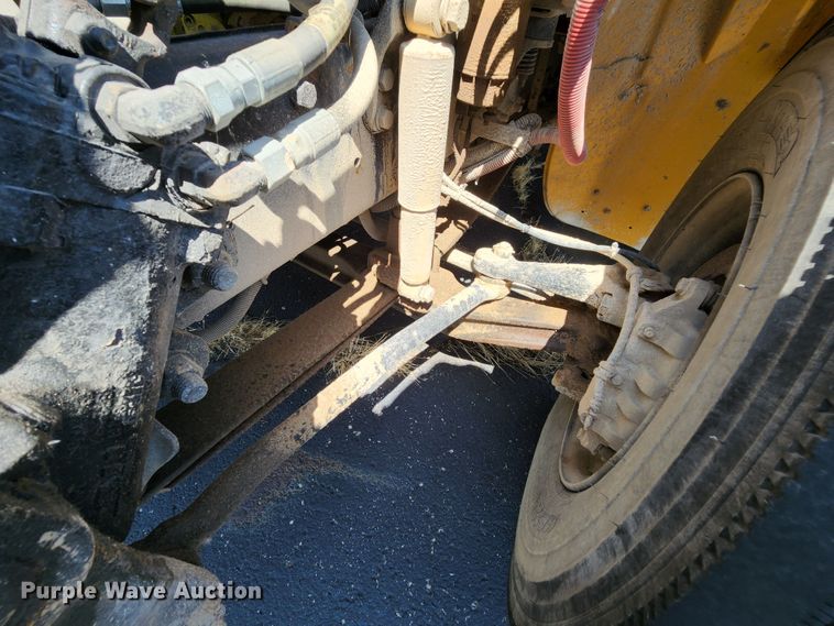 image for item MK9083 2007 Thomas Built B2  school bus