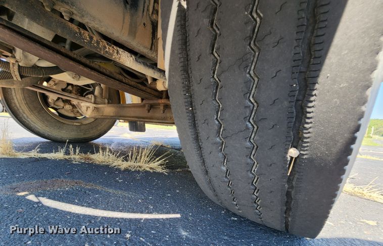 image for item MK9083 2007 Thomas Built B2  school bus