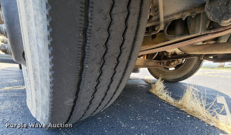 image for item MK9083 2007 Thomas Built B2  school bus