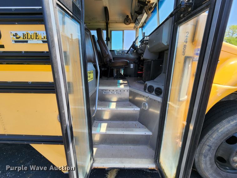image for item MK9084 2006 Blue Bird Vision  school bus