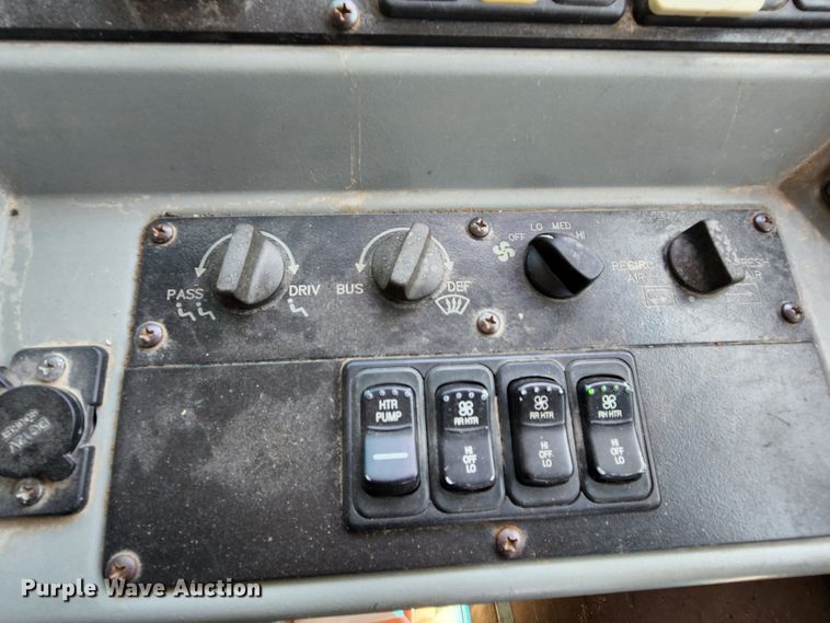 image for item MK9084 2006 Blue Bird Vision  school bus