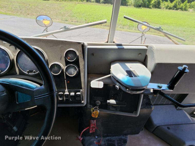 image for item MK9084 2006 Blue Bird Vision  school bus