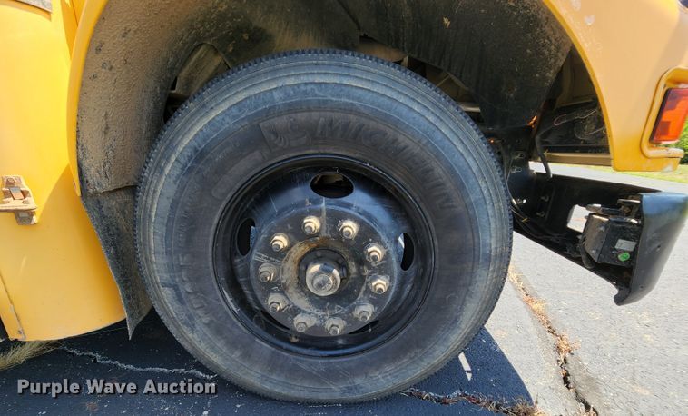 image for item MK9084 2006 Blue Bird Vision  school bus